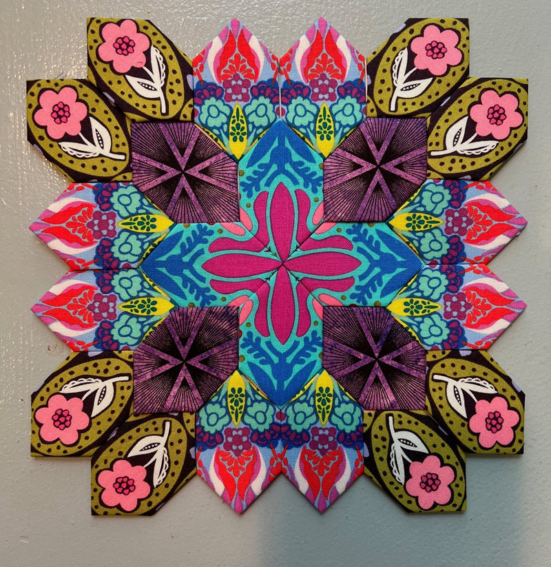 Shark Heart (Lucy Boston Sunday Kit 382)