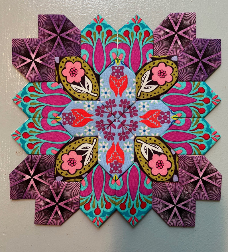 Shark Heart (Lucy Boston Sunday Kit 382)